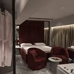 Love hôtel Atrium *