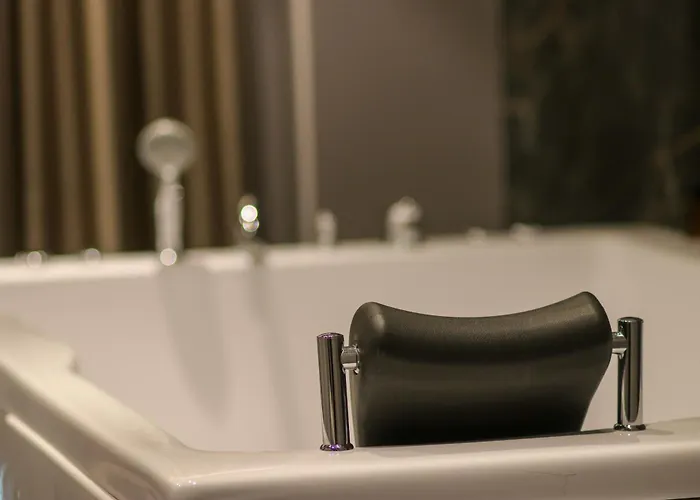 Atrium Hotel del amor Mjull-Bethore