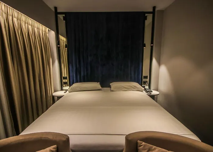 Atrium Hotel del amor *