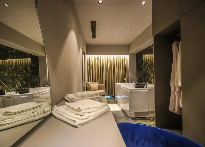 Atrium Hotel del amor